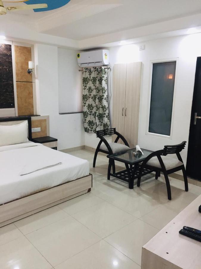 The Magnum Bed and Breakfast New Delhi Buitenkant foto