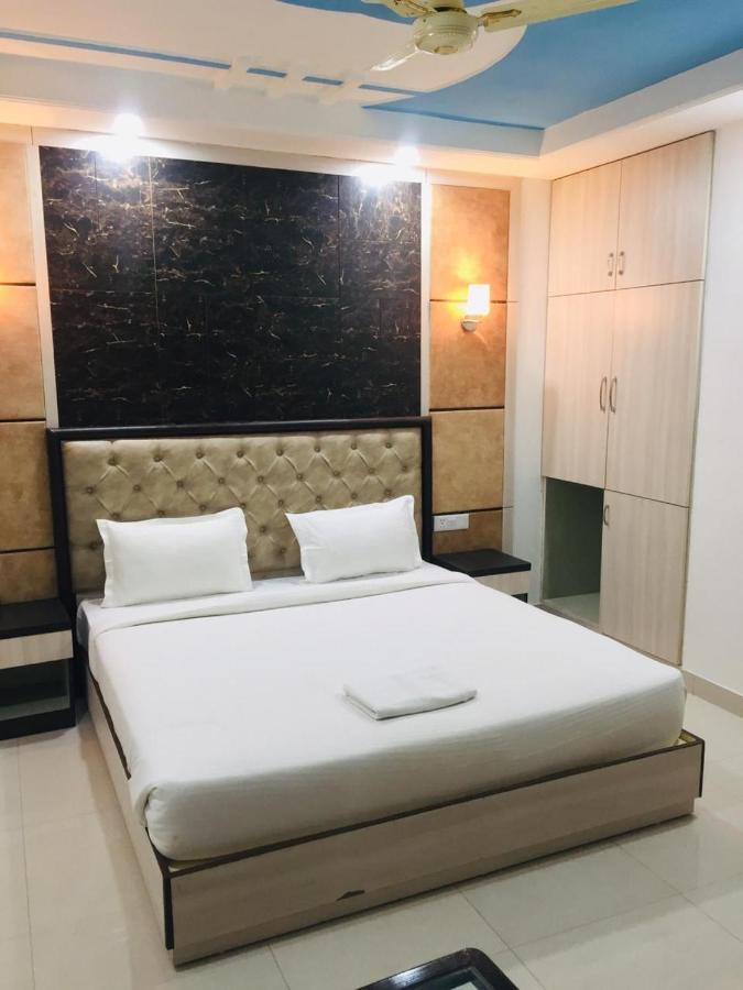 The Magnum Bed and Breakfast New Delhi Buitenkant foto