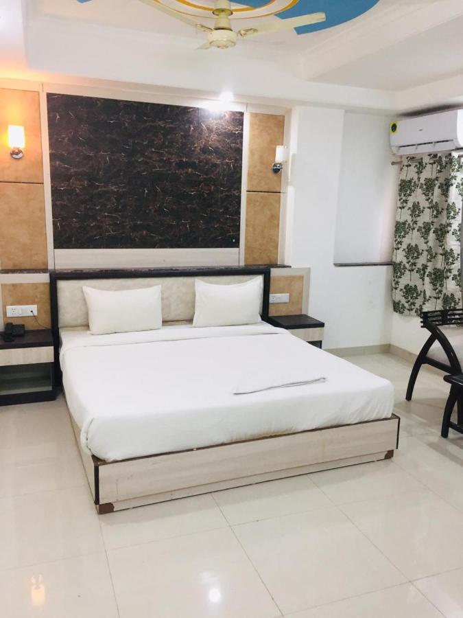 The Magnum Bed and Breakfast New Delhi Buitenkant foto